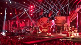 Les Enfoirés 2018- Je joue de la musique