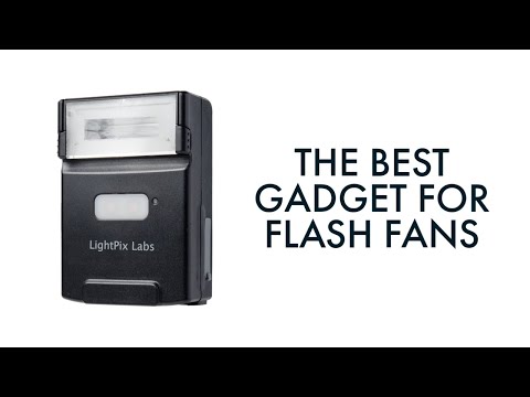 "LightPix Q20 II: The Ultimate Portable Wireless Flash Unit"