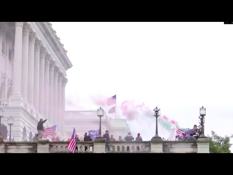 抗議暴徒後，對特朗普的憤怒越來越大。 (Outrage at Trump grows after protest mob)