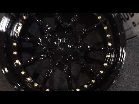 Aodhan DS07 - Glossy Black w/ Gold Rivets
