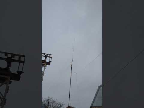 3MHz Inv V, dipole 14MHz, 5/8 27MHz
