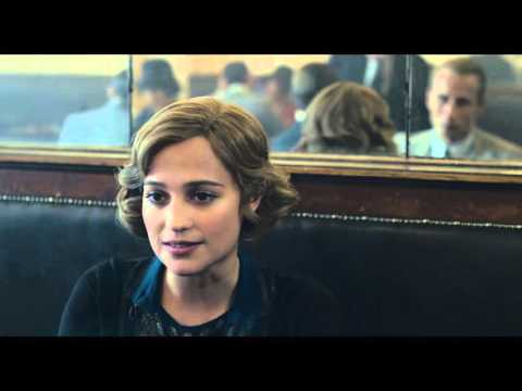 Danish Girl / Extrait "Rencontre Au Bar " VF [Au cinéma le 20 janvier 2016]