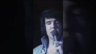 Elvis Presley are you lonesome tonight in 1972❤️❤️🎸🎸 #elvispresley #beautiful #shorts