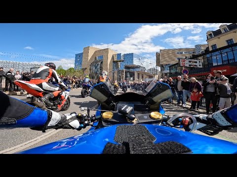 [INSIDE] La parade des 24 Heures Motos comme si vous étiez