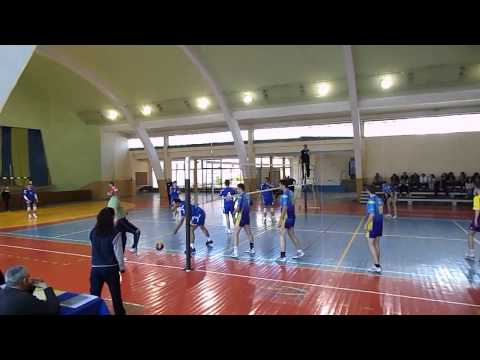 Volei: CSM Campia Turzii - Vartex Rm.Valcea 2-3