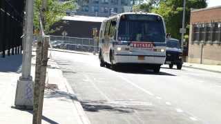 preview picture of video 'MTA NYCT Bus: 1998 Nova-RTS  B32 Bus #9546 at South 4th St-Kent Ave'