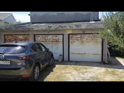 POVLJANA, kuća s 3 apartmana, blizu plaže