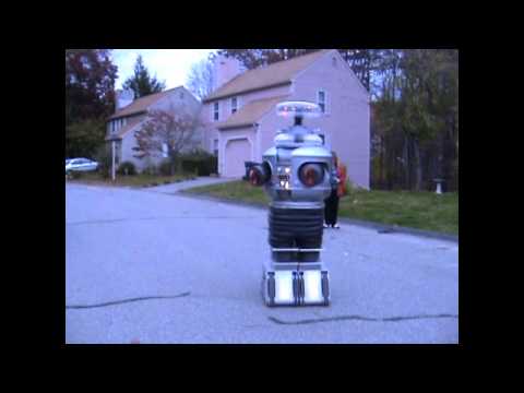 Gwen4156's The G-Bot (Gwen's B9 Robot Project) Gets His First Test Outside Fully Assmebled