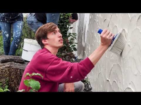 Jugendbauhütte saniert Mauer und Kreuzweg von Haus Maria in Geseke
