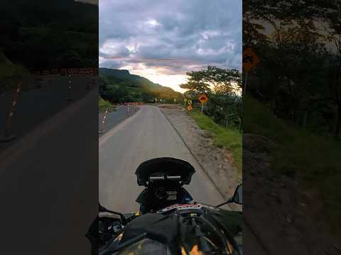Llegando a Villagarzón Putumayo con mi Suzuki V-strom 650.