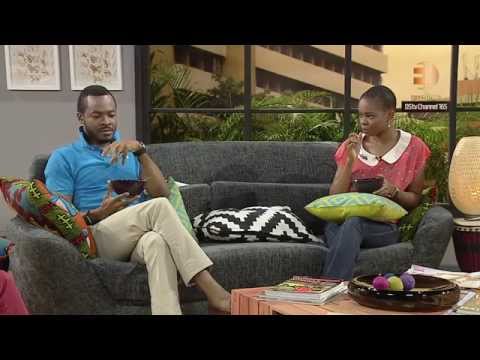 OC Ukeje is treated to lunch (garri and groundnuts) right here on the spOt.