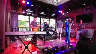 Show 07 - Song 09 - Taco Tuesday - Rocket From The Crypt - Straight American Slave