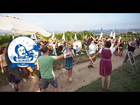 OPA und das Geheimnis der Reblaus - Die Original Prinz Albert Blasmusik auf Jubiläumstour nach Wien.