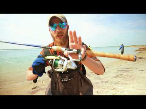 BLUEFISH with Light Tackle - How To Fish Yo-Zuri Mag Darters - Long Island Bays - Surf Fishing