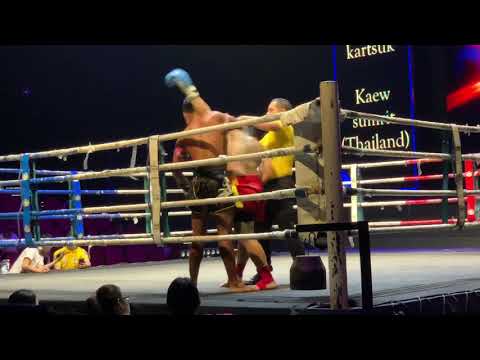 Bangkok: Asiatique Muy Thai Live