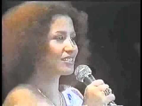 Theo da Cuica  - Clara Nunes - Grupo Medusa - musica - Aquarela do Brasil. flv