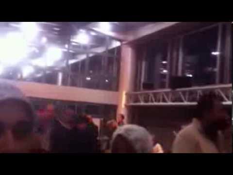 باريس: يسقط يسقط حكم العسكر في معهد العالم العربي (فيديو)