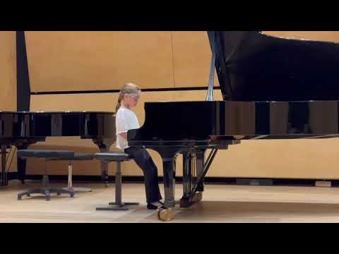 Danielle Struszh plays two pieces from Music for Children by B.Bartok