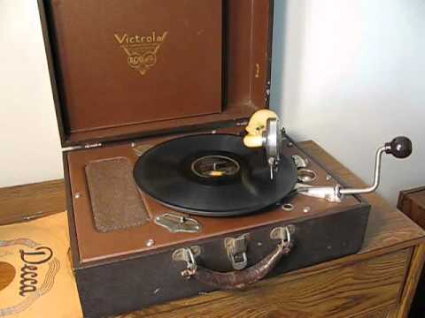 Mister Mr Five by Five 5x5 Andrews Sisters 78 rpm record on Victrola