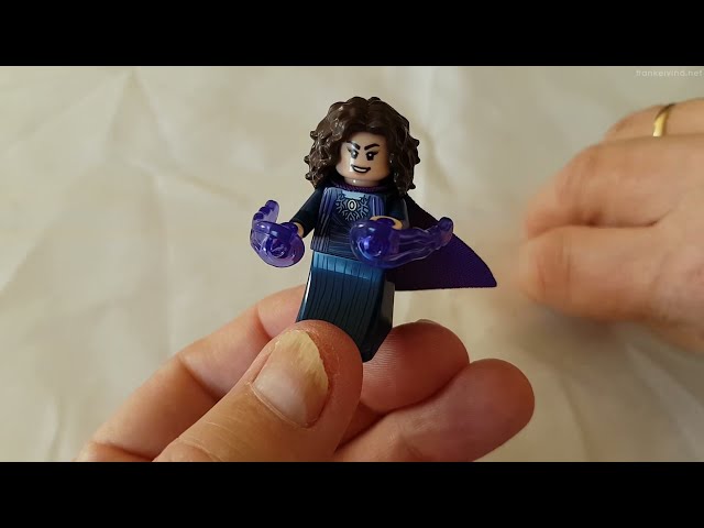 Vídeo relacionado con Lego Marvel Series 2 Minifigura: Agatha Harkness con Capa de Maléfica Lego Morada Adicional - Superheroes 71039