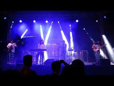 2022-06-03 Los Estanques y Anni B Sweet - «He bebido tanto...» ... «Tu pelo de flores»