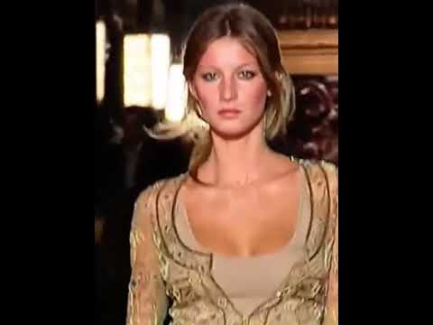 Gisele for CHLOÉ Fall 2000/2001 Paris #giselebundchen #model #catwalk #supermodel