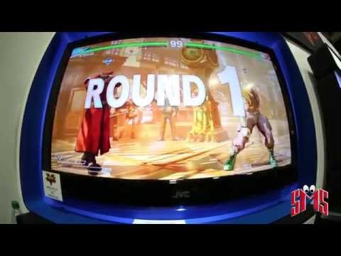 Street Fighter V Gameplay Comic Con  VS Old SKool