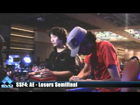 SSF4 AE - EVO 2011 : ( POONGKO vs Fuudo ) & ( Latif  vs Daigo Umehara )