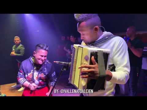 Guillermo Ortiz toca magistralmente su acordeón en Bilbao España vía @Vallenatoalcien