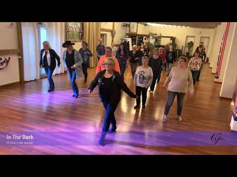 IN THE DARK - LINE DANCE (MRZ 2022)