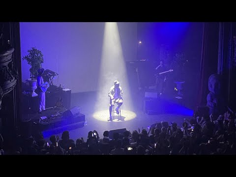 2:45 minutes of Varnish La Piscine’s concert in Paris - 10/10/23