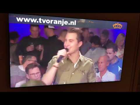 Theodoor - Hallo mooie meid bij toppers van oranje