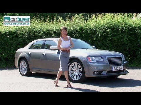Chrysler 300C saloon review - CarBuyer