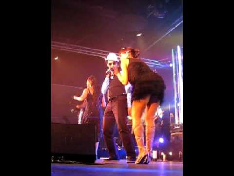 Boney M kör Daddy Cool på Julgalan karlstad 2008