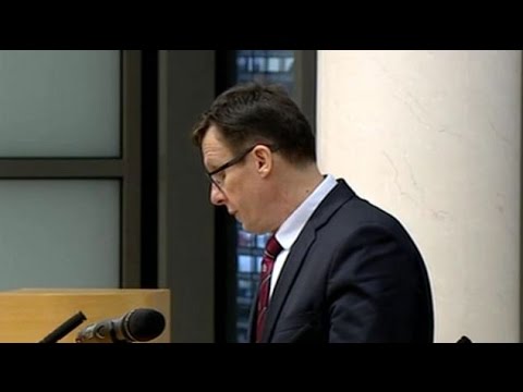 Sędzia Tuleja wypunktował posła Asta. „Nie ma takiego przepisu”