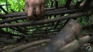 Naked Survival Tip: Baiting the Birds | Naked and Afraid