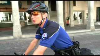 preview picture of video 'Police: dans les roues de la patrouille cycliste à Sion'