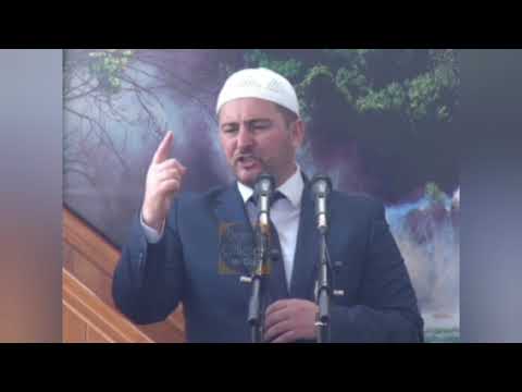 Hoxhe Ardian Sejdiu - Ndjehu krenar kur i bën Allahut sexhde