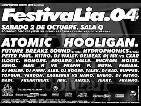 Atomic Hooligan @ Festivalia 2004 (02/10/2004)