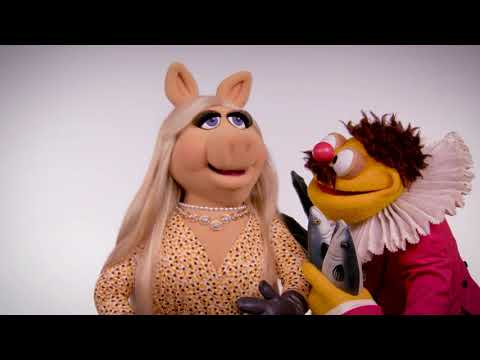 Muppet Thought of the Week ft. Miss Piggy & Lew Zealand | The Muppets