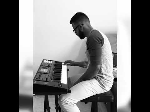 download lagu mp3 mp4 Vineeth Thomas, download lagu Vineeth Thomas gratis, unduh video klip Vineeth Thomas