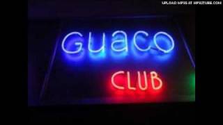 Sacatelo bailando-grupo fantasma.