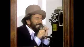 Ray Stevens - &quot;It&#39;s Me Again, Margaret&quot; (Live on Country Now, 1984)