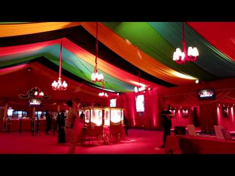 13 clubs juggling world record - 30 catches