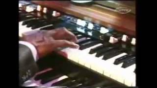 Jimmy Smith Playing Midnight Special on Hammond B-3 (1995)