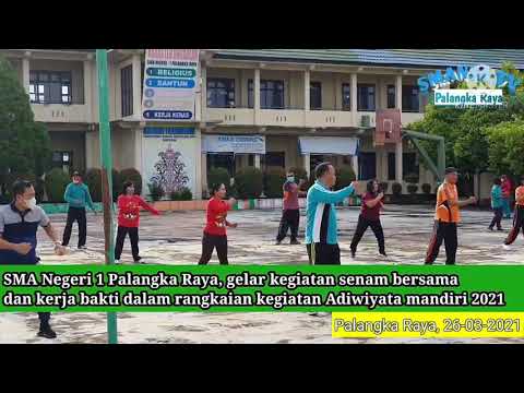 Senam Bersama dan Kerja Bakti dalam Kegiatan Adiwiyata Mandiri