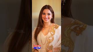 Download lagu ✨ Tamanna Bhatia Gorgeous Walking Style | Stunning Look 🔥 mp3