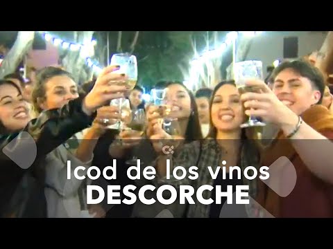 Icod de los Vinos celebra su descorche