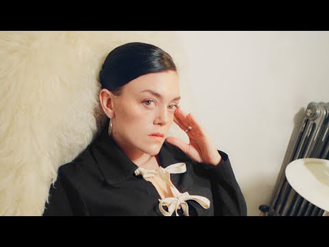 Iona Zajac - Summer (Official Video)