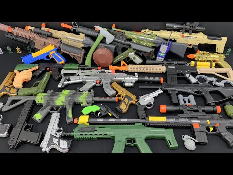 Black Table Show Off! Golden Guns and Realistic Weapons!